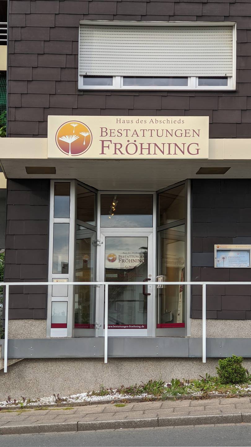 Bestattungen Fr&ouml;hning
